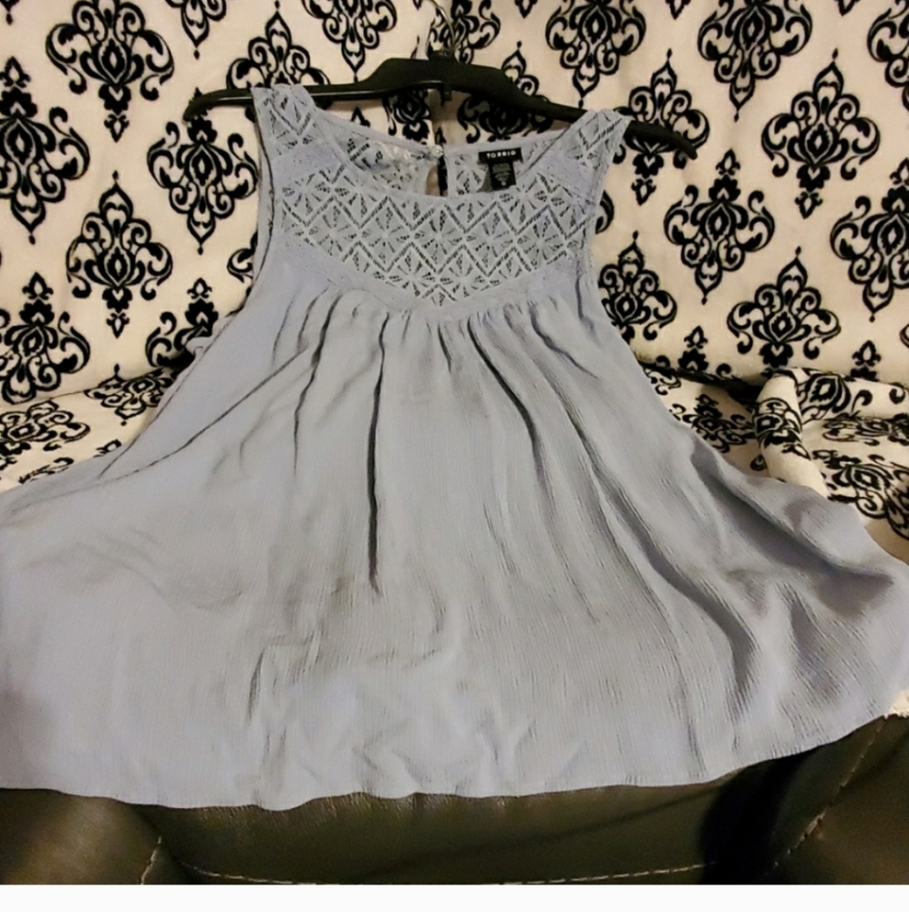 Torrid Size 0 Blue sleeveless shirt